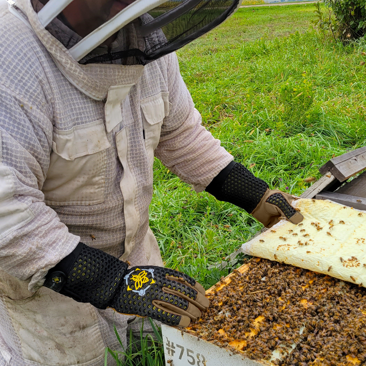 Apis Tactical Heavy Duty Beekeeping Gloves